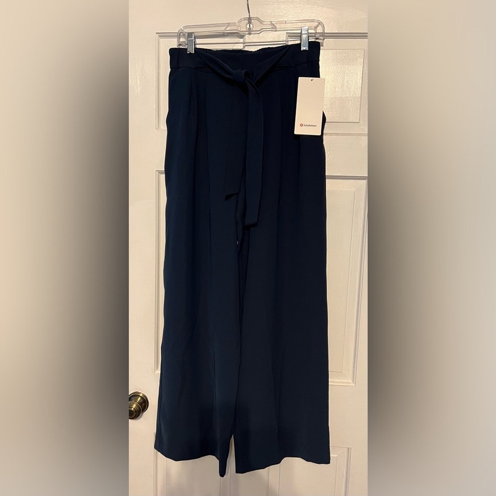 NWT Lululemon Noir Pant Sz 8